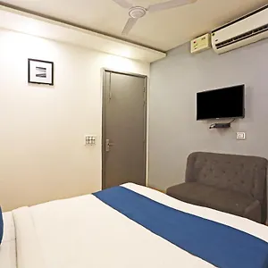 Raaso Rohini Sec-16 By Arrow Hotel